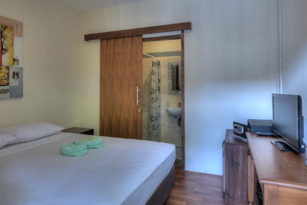 M Box Hostel